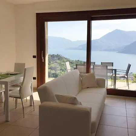 Apartment La Terrazza Vistalago *