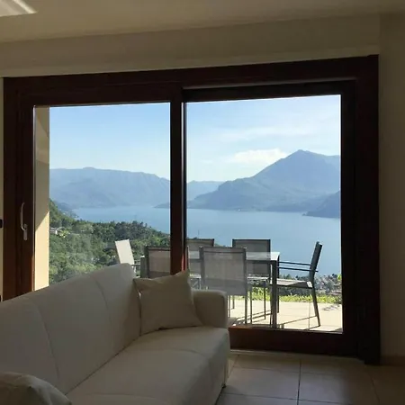 Apartment La Terrazza Vistalago *